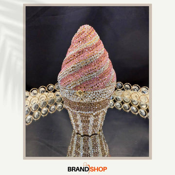 Royal Cornetto Clutch