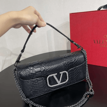 V-A-L-E-N-T-I-N-O Bag